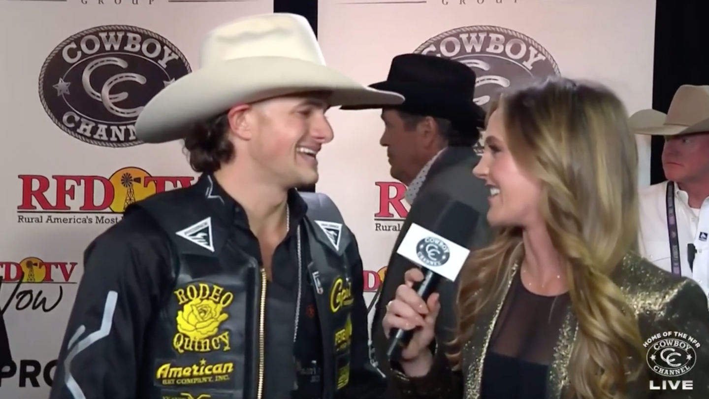 Saddle Bronc Rider Lefty Holman Secures the Win for Round 2 at the