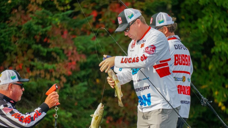 DeFoe, Montgomery prevail in Knockout Round thriller on Big Arbor Vitae ...