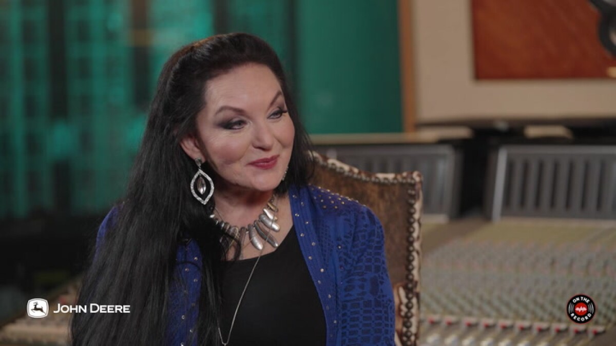 On the Record | Crystal Gayle's Opry debut was her stepping in for Loretta  Lynn - RFD-TV, image size:1200x675
